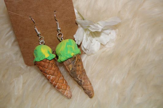 Eiswaffel:Waldmeister-Yoghurt Ohrringe